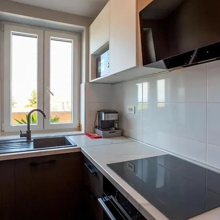 Estate 1 - Island Krk By Guide Apartamento Malinska