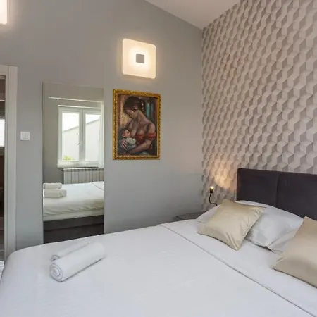 Estate 1 - Island Krk By Guide