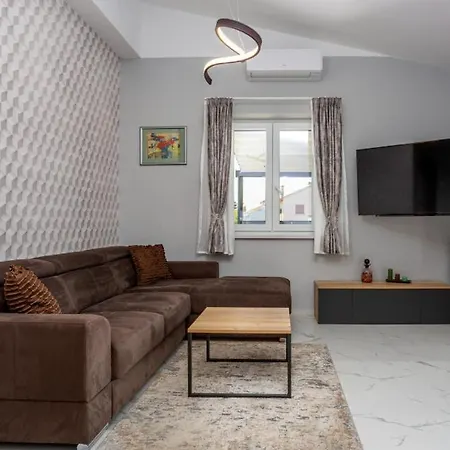 Estate 1 - Island Krk By Guide * Malinska