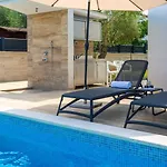 Daire Estate 1 - Island Krk By Guide Malinska