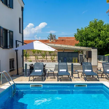 Estate 1 - Island Krk By Guide